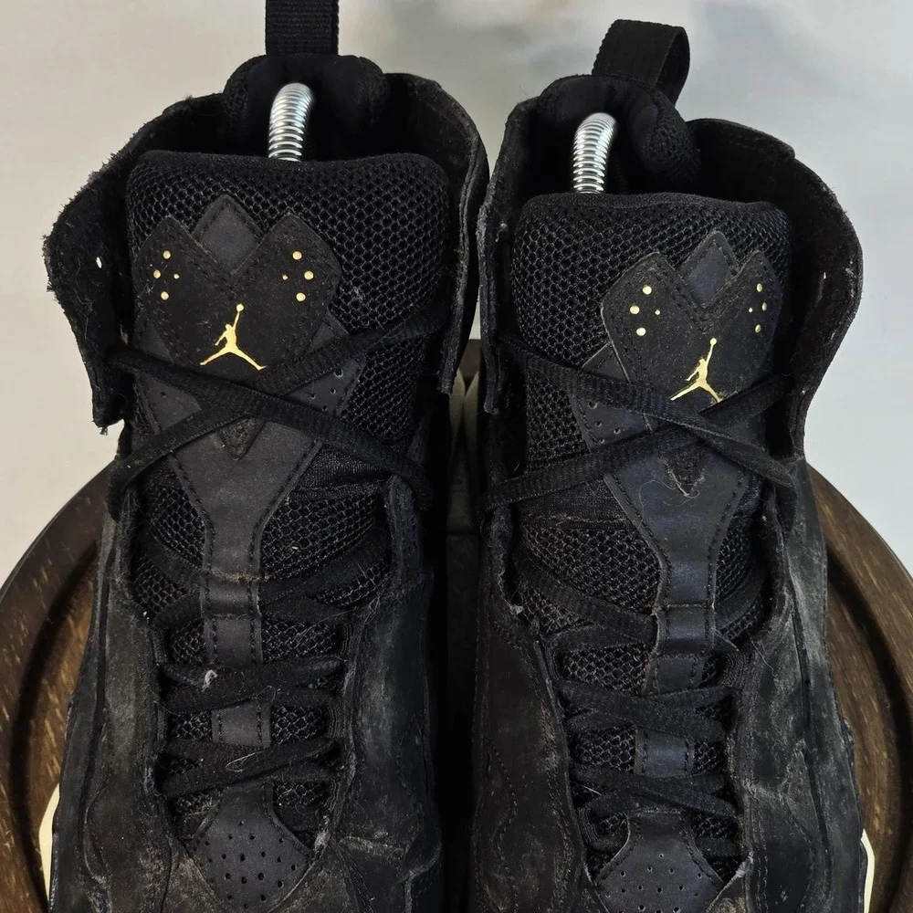 Jordan True‎ Flight Shoes Mens Size 7Y Black Gold 343795-026 Basketball Sneakers